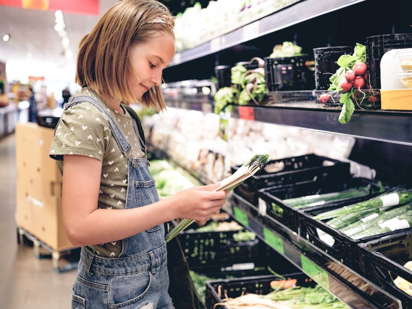 買い物を学ぶ子ども - CreateBright 実践的金融教育